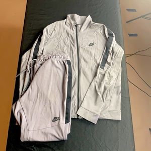 Nike Tech Suit Size Large Mens